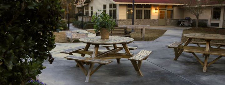 BEDFORD CARE CENTER OF PETAL nursing home in PETAL, MS - Photo 5 of 6