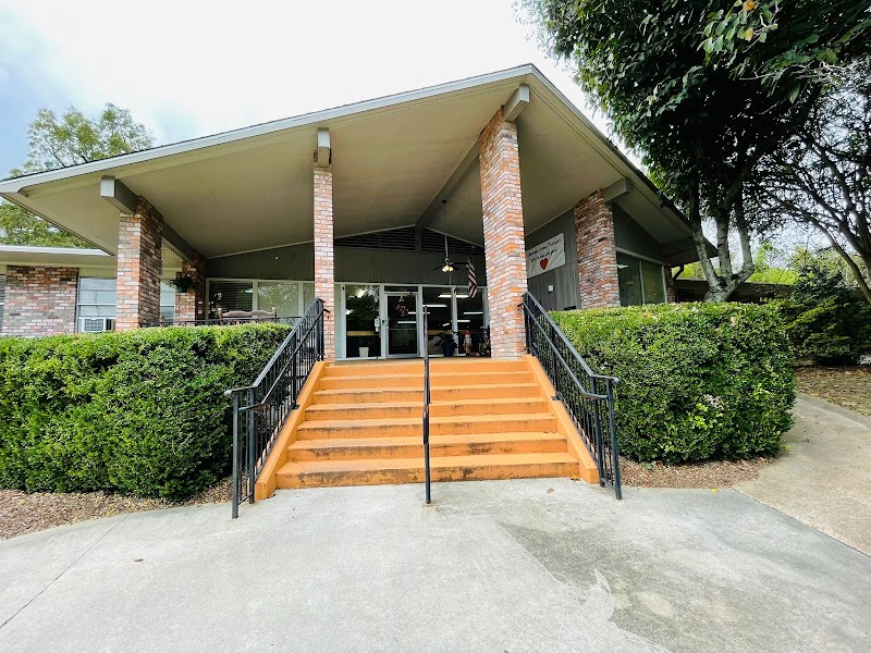 NATCHEZ REHABILITATION AND HEALTHCARE CENTER nursing home in NATCHEZ, MS - Photo 2 of 10