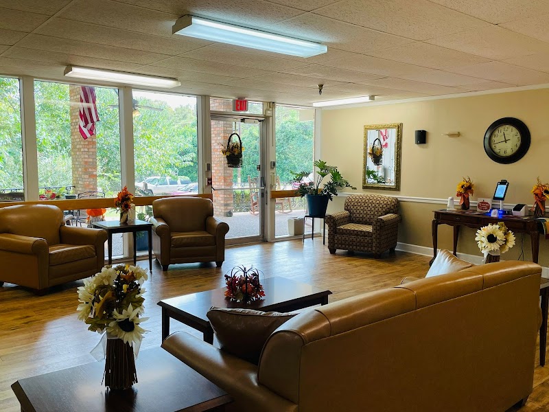 NATCHEZ REHABILITATION AND HEALTHCARE CENTER nursing home in NATCHEZ, MS - Photo 3 of 10