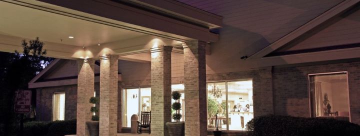 BEDFORD CARE CTR-MONROE HALL nursing home in HATTIESBURG, MS - Photo 3 of 5