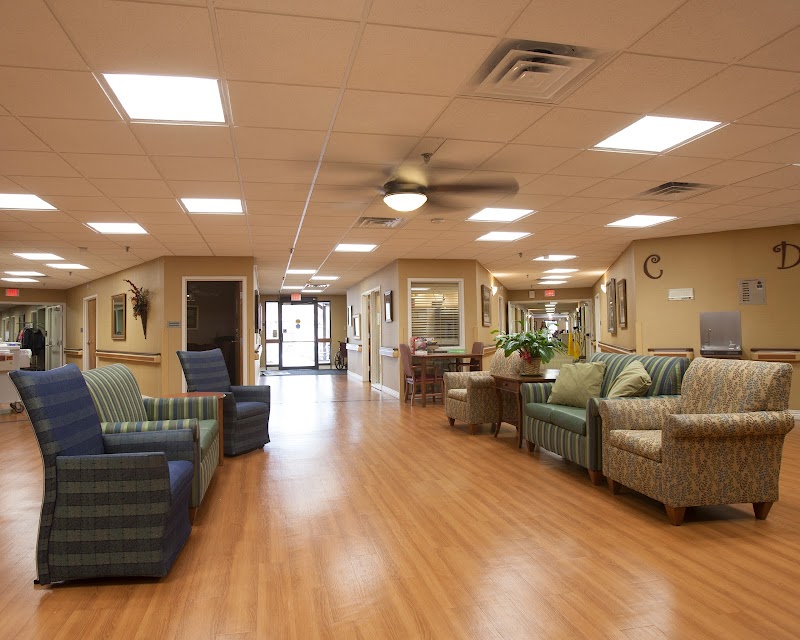 NHC HEALTHCARE, ST CHARLES nursing home in SAINT CHARLES, MO - Photo 4 of 10