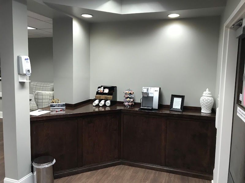 CEDARGATE HEALTH CARE CENTER nursing home in POPLAR BLUFF, MO - Photo 5 of 5