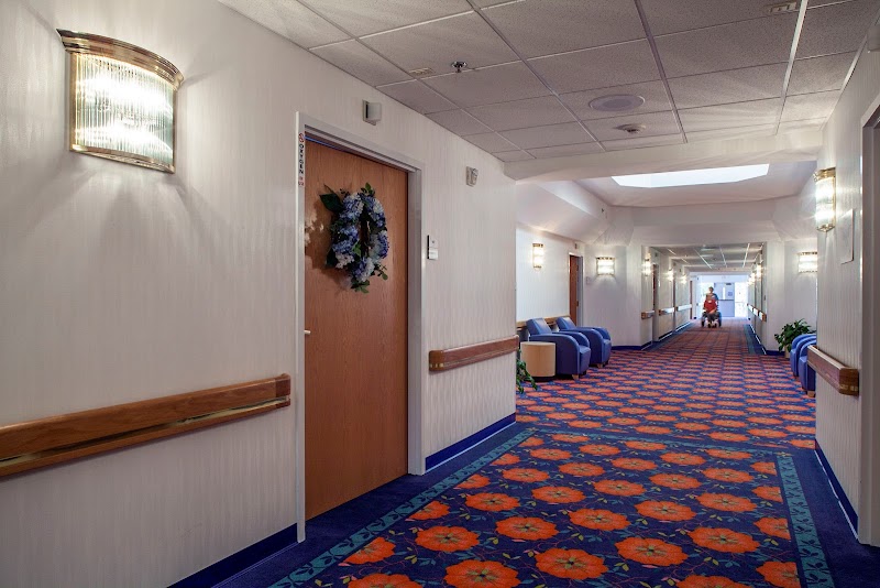 DELMAR GARDENS NORTH nursing home in BLACK JACK, MO - Photo 4 of 5