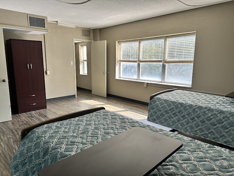 DELHAVEN MANOR nursing home in SAINT LOUIS, MO - Photo 4 of 5