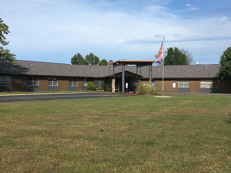 AUTUMN OAKS CARING CENTER nursing home in MOUNTAIN GROVE, MO - Photo 2 of 4