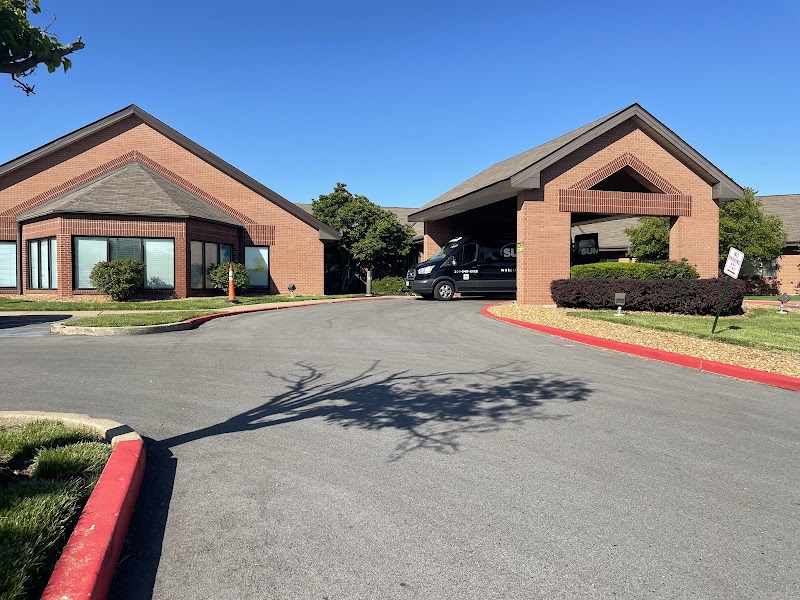 RIVER CROSSING REHAB AND HEALTHCARE CENTER nursing home in SAINT LOUIS, MO - Photo 2 of 5