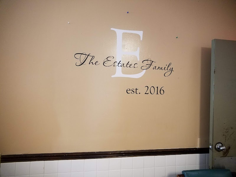 ESTATES OF SPANISH LAKE, THE nursing home in SAINT LOUIS, MO - Photo 3 of 5