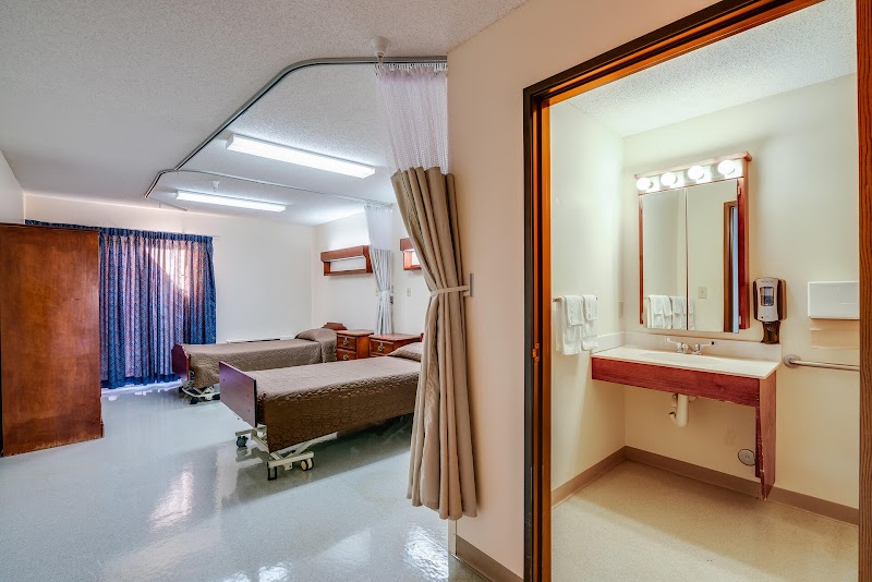 STONEBRIDGE LAKE OZARK nursing home in OSAGE BEACH, MO - Photo 5 of 10