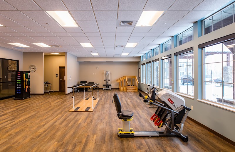 ARROWHEAD SENIOR LIVING COMMUNITY nursing home in OSAGE BEACH, MO - Photo 5 of 10