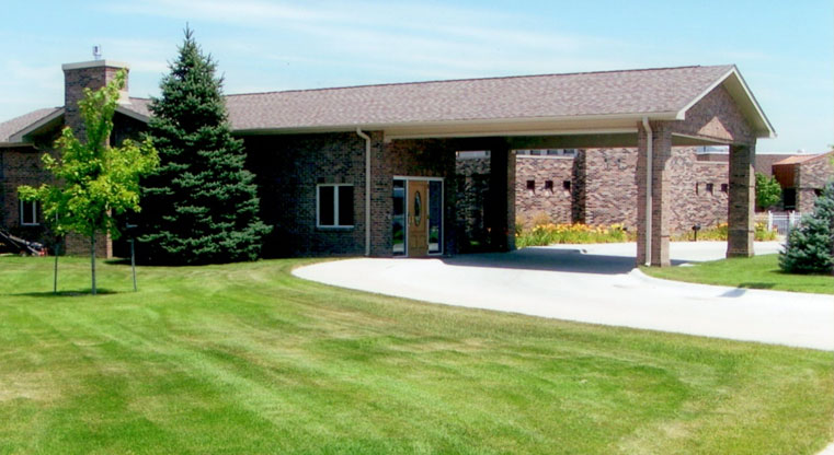 Heritage of Bel Air nursing home in Norfolk, NE - Photo 2 of 7