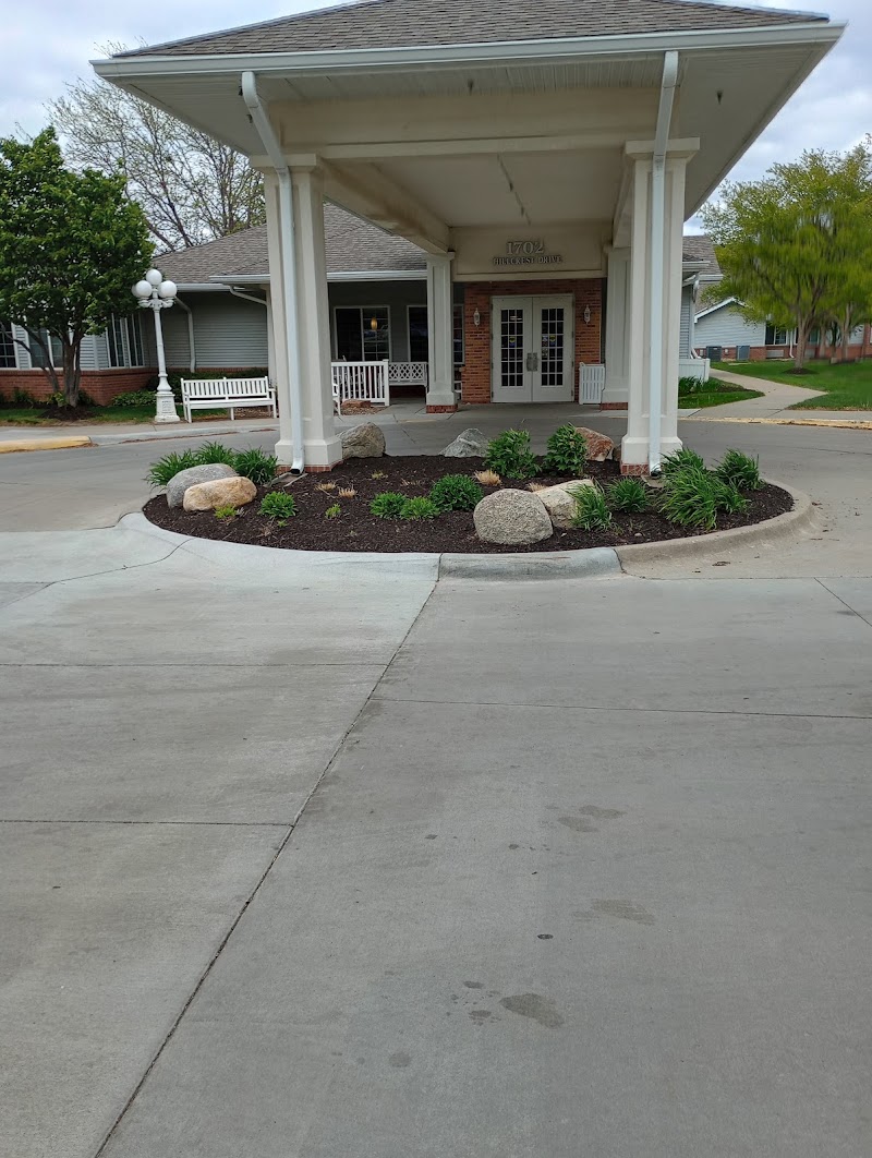 Hillcrest Health & Rehab nursing home in Bellevue, NE - Photo 4 of 10