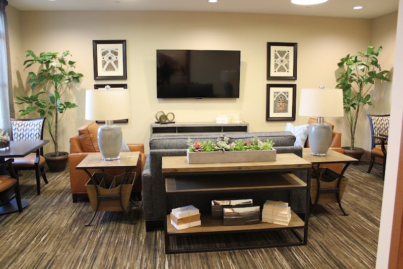 Hillcrest Millard LLC nursing home in Omaha, NE - Photo 3 of 5