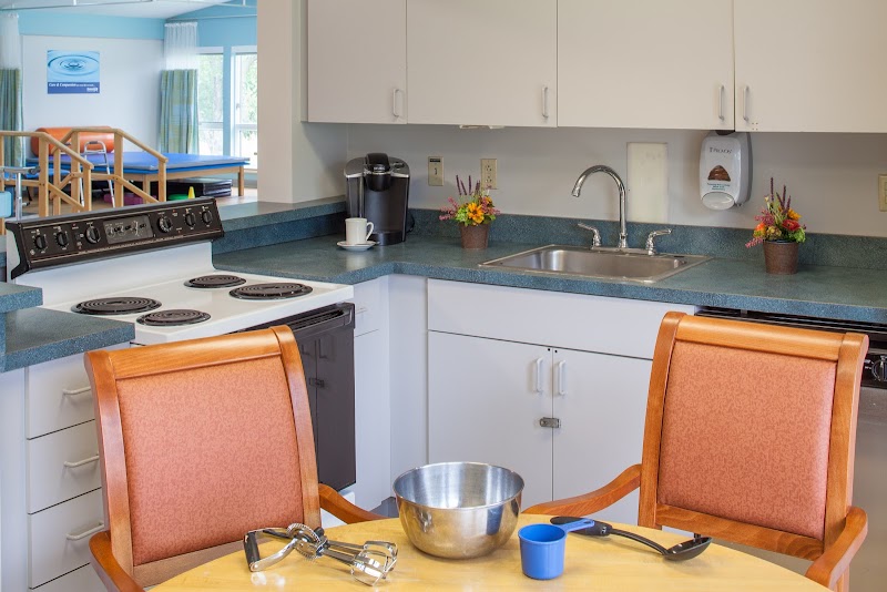 HACKETT HILL HEALTHCARE CENTER nursing home in MANCHESTER, NH - Photo 3 of 5