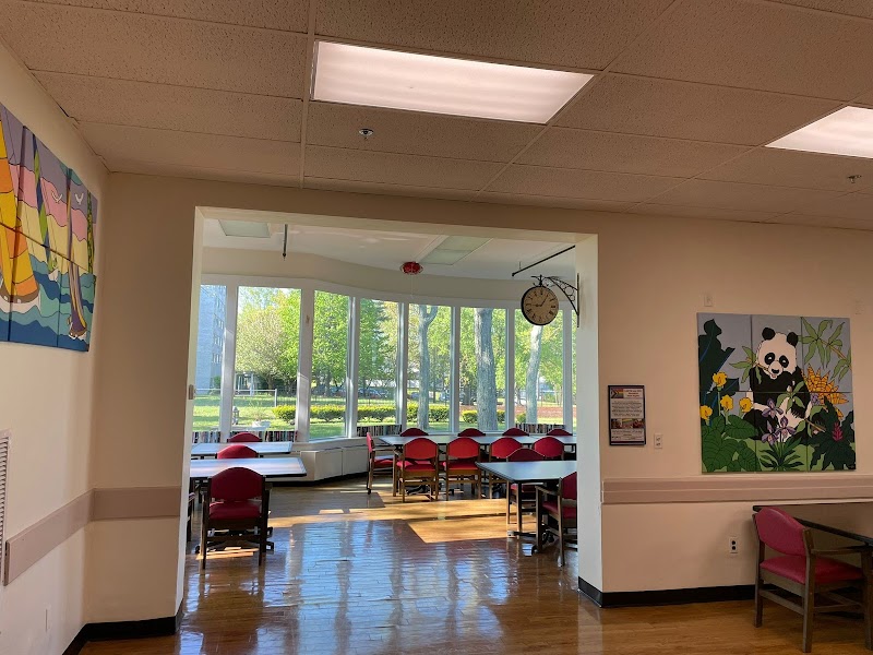 ATLAS HEALTHCARE AT DAUGHTERS OF MIRIAM nursing home in CLIFTON, NJ - Photo 3 of 5
