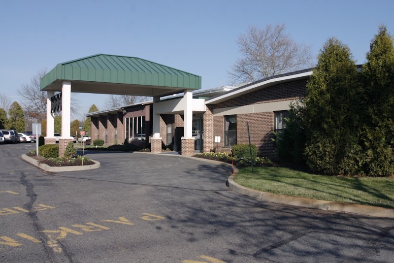 MANOR, THE nursing home in FREEHOLD, NJ - Photo 2 of 3