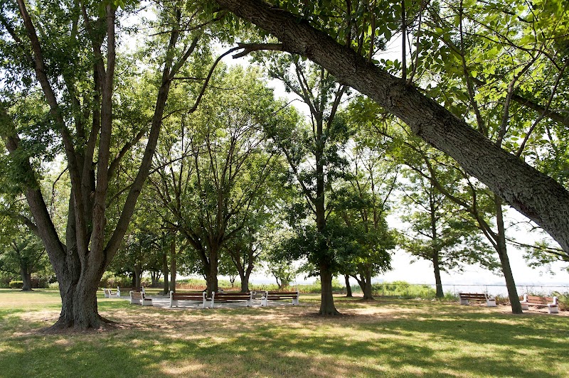 AUTUMN LAKE HEALTHCARE AT MEMORIAL BRIDGE nursing home in PENNS GROVE, NJ - Photo 4 of 5
