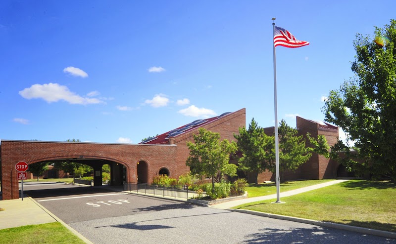 CREST HAVEN NURSING AND REHABILITATION CENTER nursing home in CAPE MAY COURT HOUSE, NJ - Photo 2 of 5