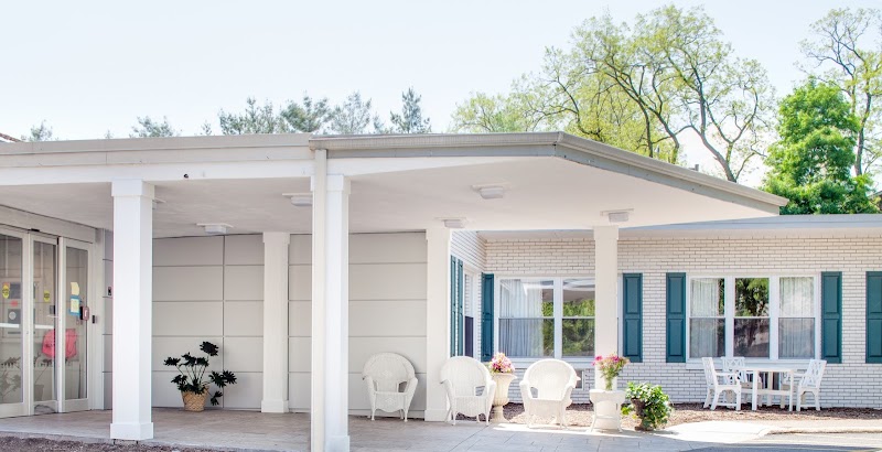 MAPLE GLEN CENTER nursing home in FAIRLAWN, NJ - Photo 2 of 8
