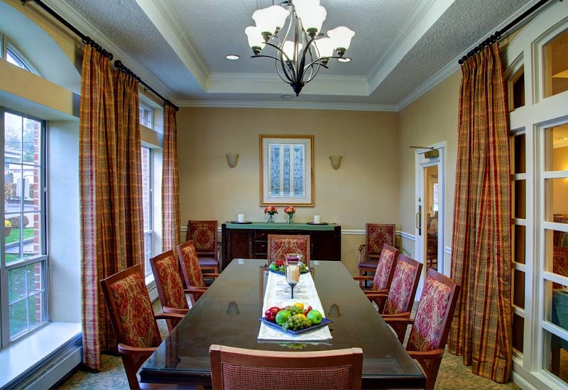 BRIGHTON GARDENS OF EDISON nursing home in EDISON, NJ - Photo 4 of 10