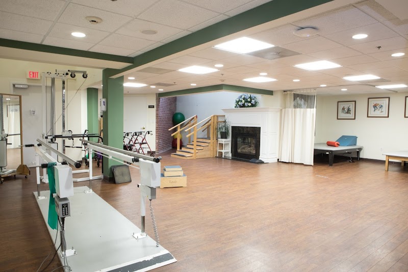 CAREONE AT WAYNE nursing home in WAYNE, NJ - Photo 3 of 10