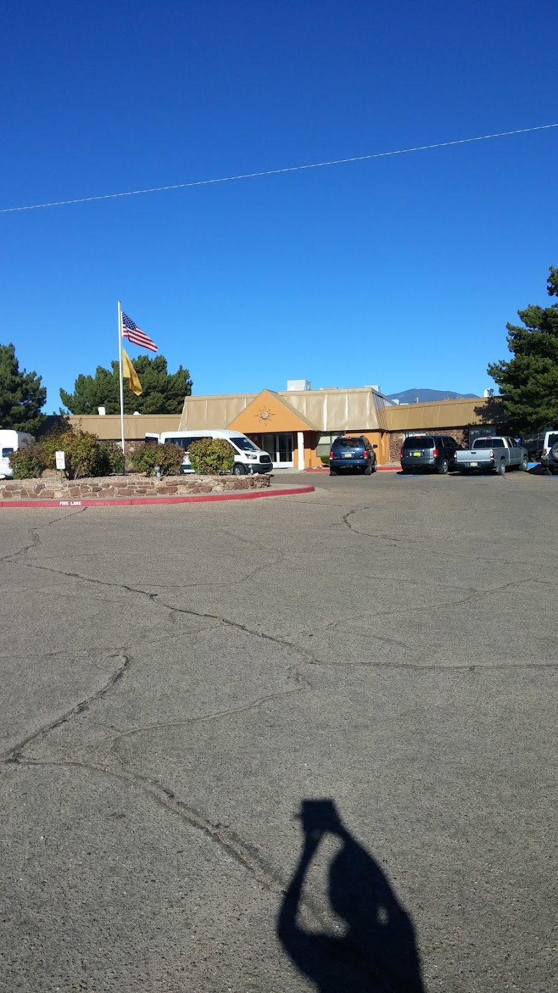 Santa Fe Care Center nursing home in Santa Fe, NM - Photo 3 of 5