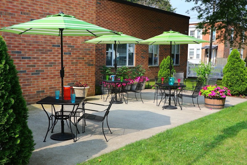 TROY CENTER FOR REHABILITATION AND NURSING nursing home in TROY, NY - Photo 4 of 5
