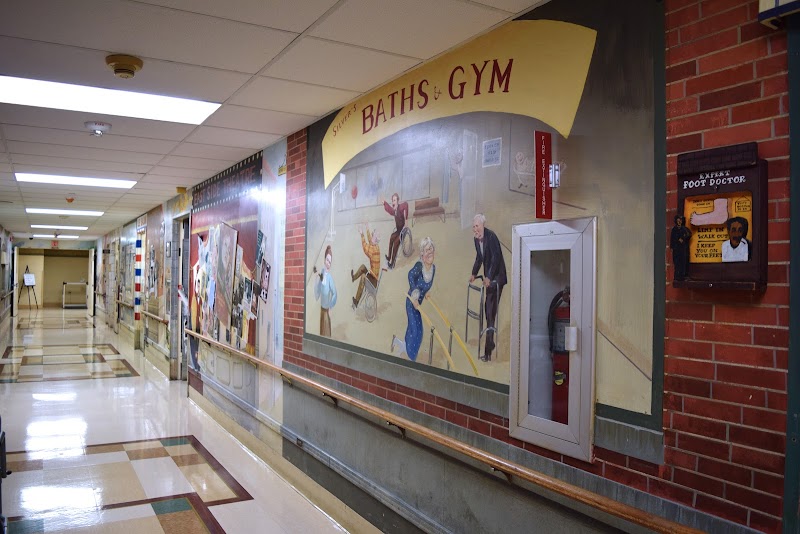 THE GRAND REHABILITATION AND NURSING AT GREAT NECK nursing home in GREAT NECK, NY - Photo 5 of 5