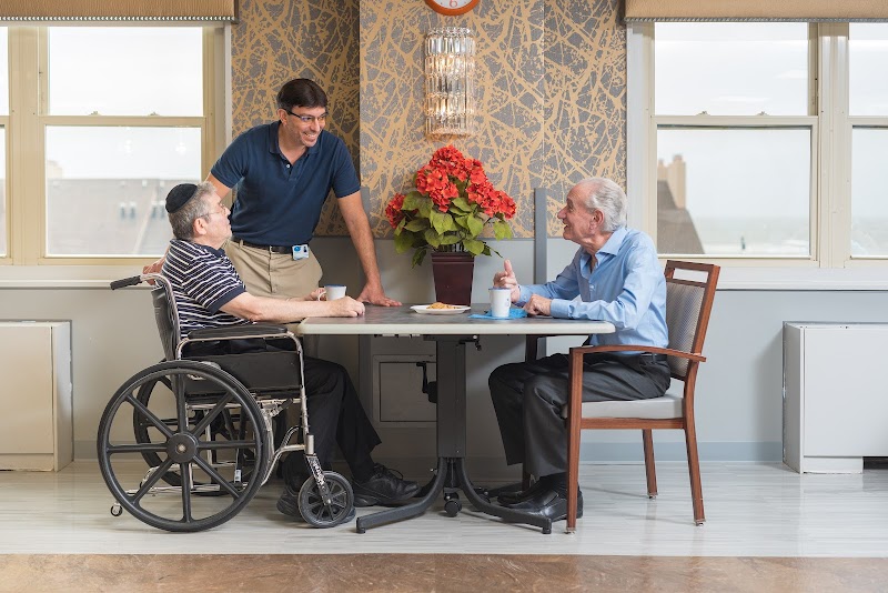 GRANDELL REHABILITATION AND NURSING CENTER nursing home in LONG BEACH, NY - Photo 3 of 10
