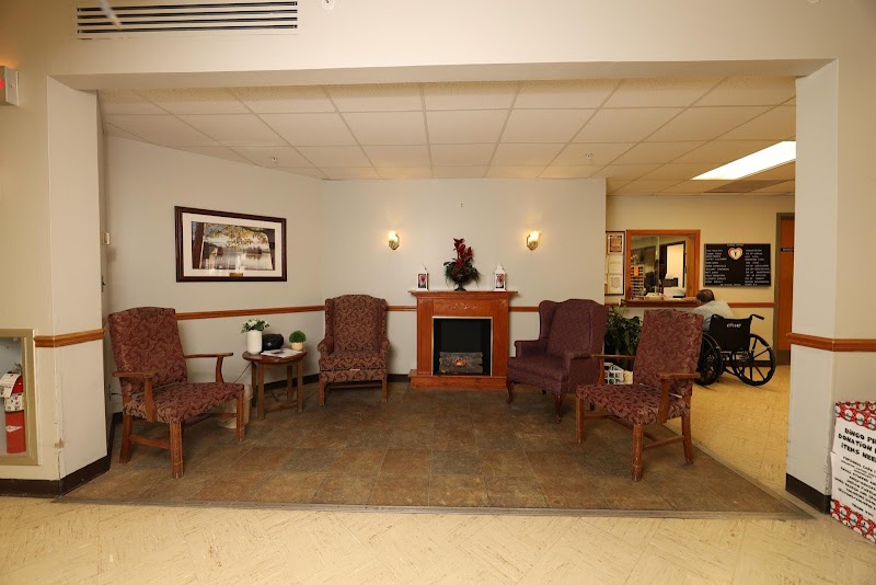 WARREN CENTER FOR REHABILITATION AND NURSING nursing home in QUEENSBURY, NY - Photo 3 of 5