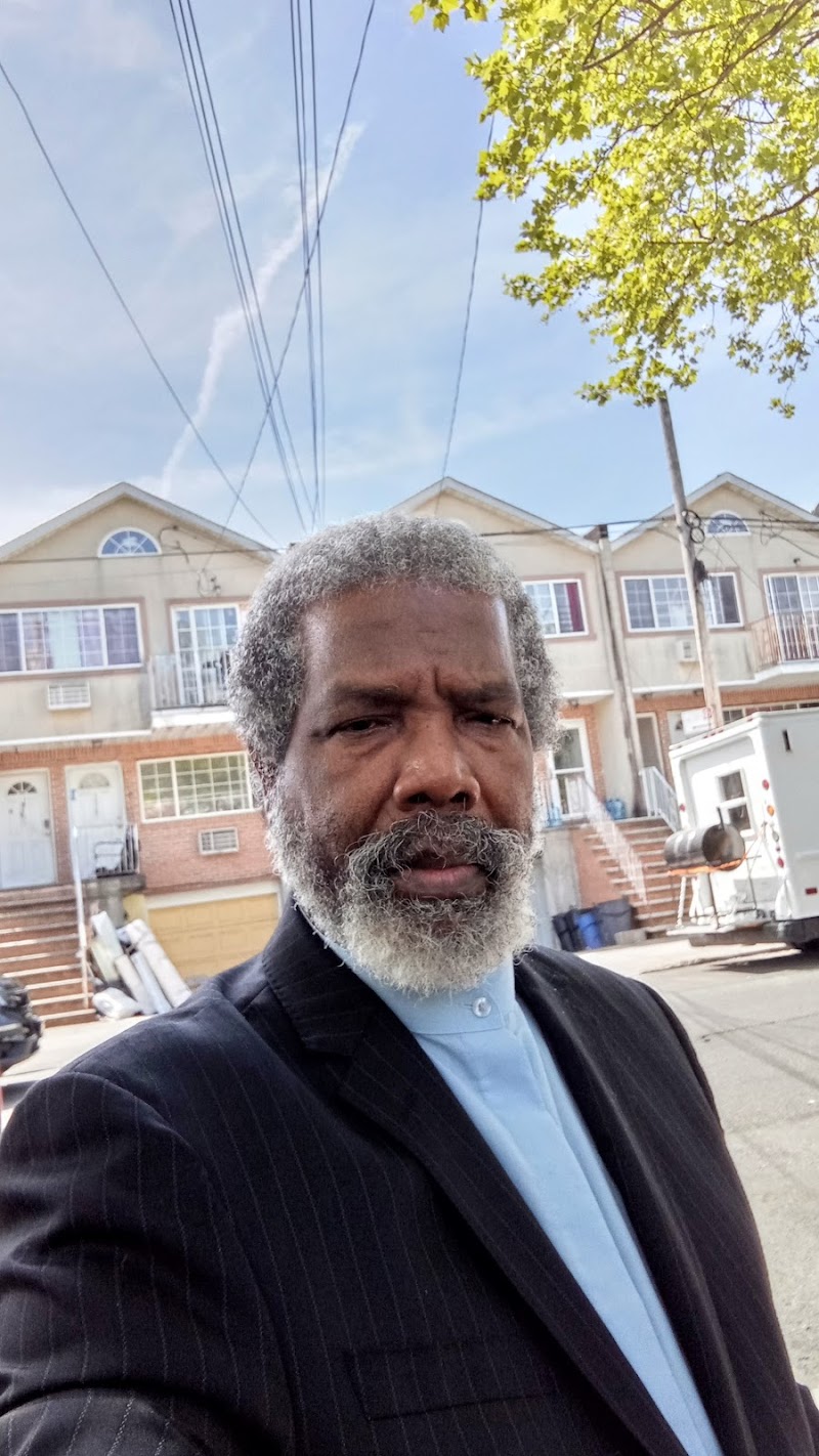 BROOKHAVEN REHAB & HEALTH CARE CENTER L L C nursing home in FAR ROCKAWAY, NY - Photo 2 of 3