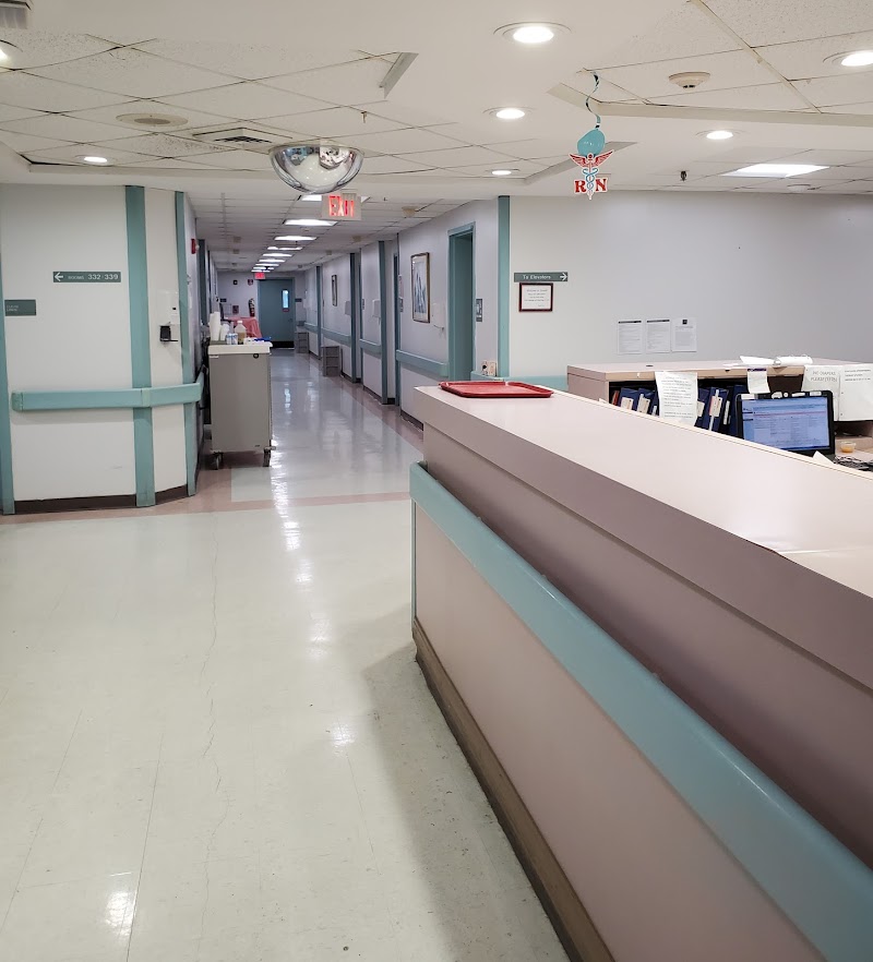 TOWNHOUSE CENTER FOR REHABILITATION & NURSING nursing home in UNIONDALE, NY - Photo 5 of 5