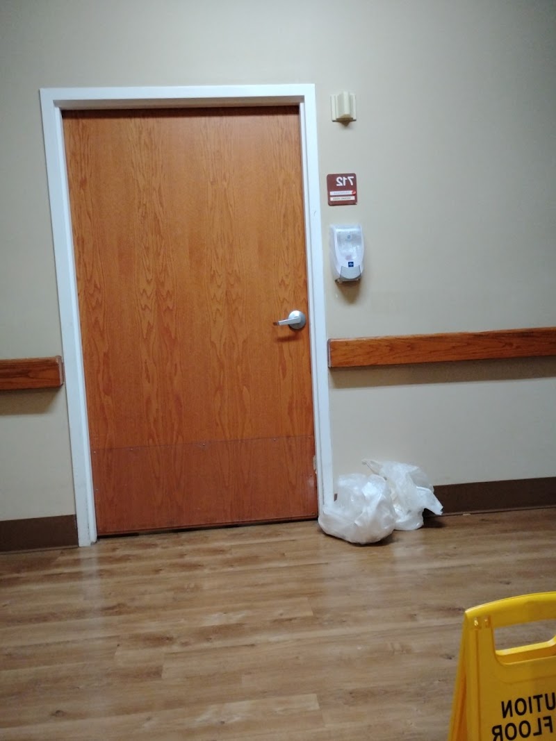 Blumenthal Health and Rehabilitation Center nursing home in Greensboro, NC - Photo 3 of 5