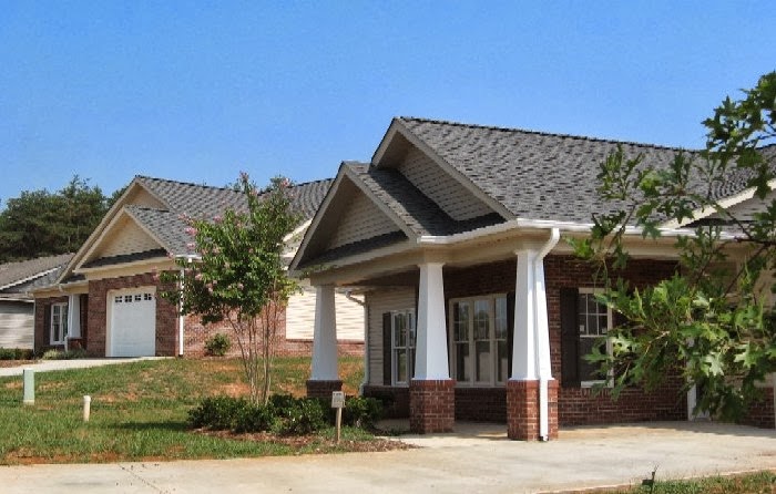 Abernathy Laurels nursing home in Newton, NC - Photo 5 of 10