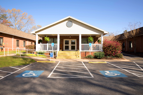 Autumn Care of Marion nursing home in Marion, NC - Photo 2 of 7