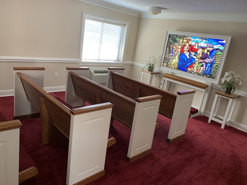 Yadkin Nursing and Care Center nursing home in Yadkinville, NC - Photo 4 of 7