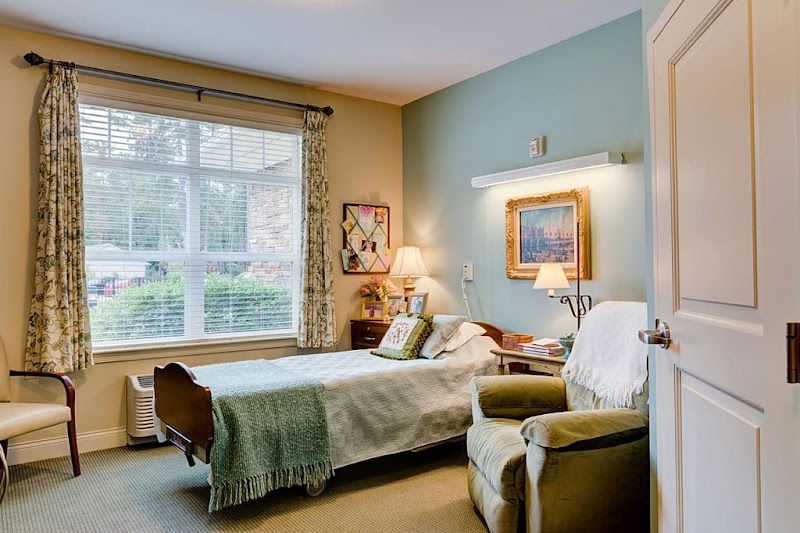 Wesley Pines Retirement Community nursing home in Lumberton, NC - Photo 3 of 10