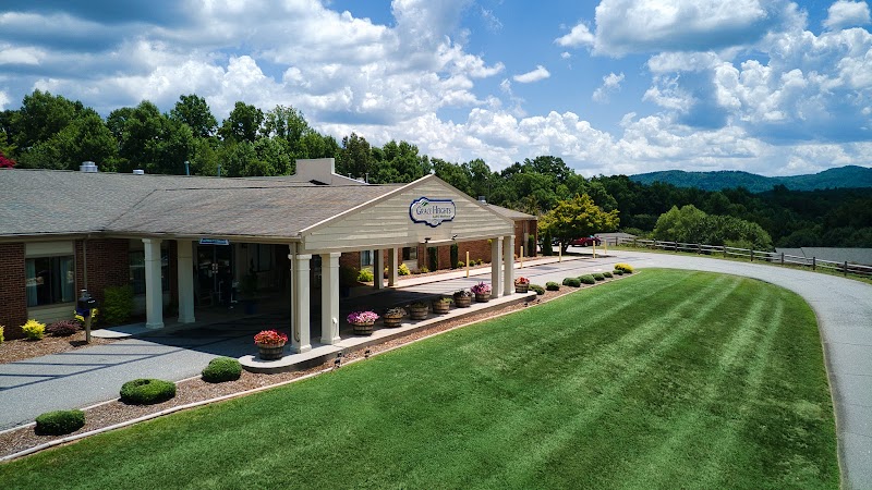Grace Heights Health & Rehabilitation nursing home in Morganton, NC - Photo 2 of 10