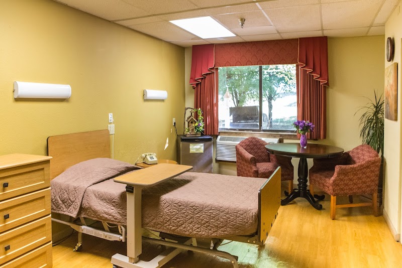 Willow Ridge Of NC nursing home in Rutherfordton, NC - Photo 4 of 5