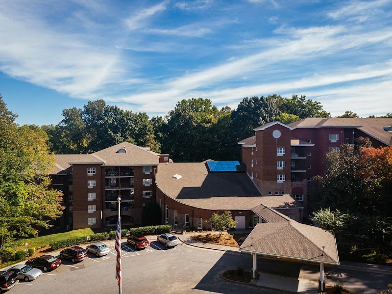 Brookridge Retirement Community nursing home in Winston-Salem, NC - Photo 2 of 10