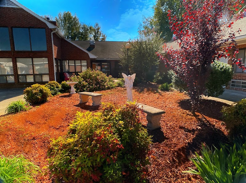 Monroe Rehabilitation Center nursing home in Monroe, NC - Photo 4 of 5