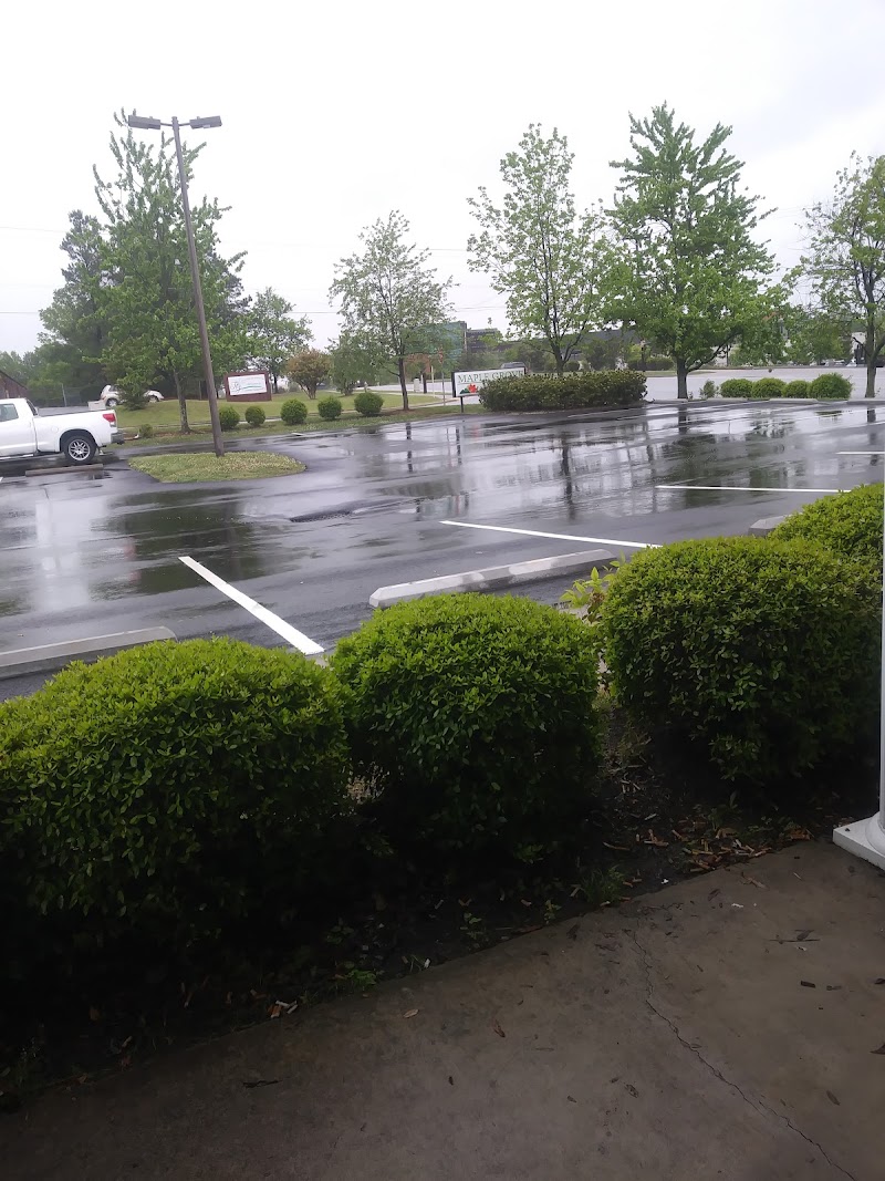 Maple Grove Health and Rehabilitation Center nursing home in Greensboro, NC - Photo 2 of 5