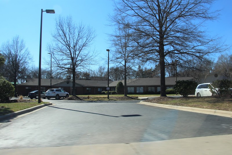 Mecklenburg Heath and Rehabilitation nursing home in Charlotte, NC - Photo 2 of 7