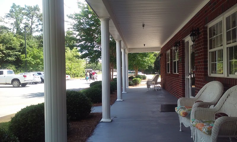 Peak Resources-Wilmington, Inc nursing home in Wilmington, NC - Photo 5 of 5