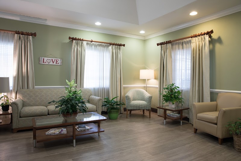 Azalea Health & Rehab Center nursing home in Wilmington, NC - Photo 4 of 5
