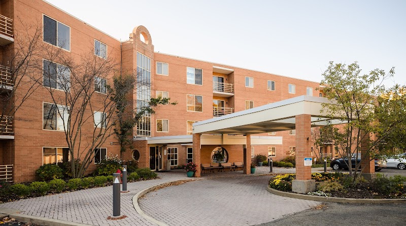 OHIO LIVING ROCKYNOL nursing home in AKRON, OH - Photo 2 of 10