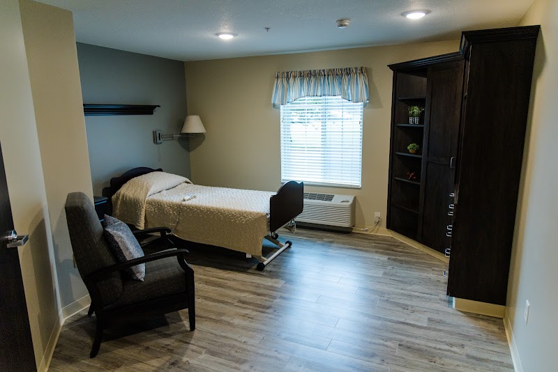 BOWLING GREEN MANOR nursing home in BOWLING GREEN, OH - Photo 5 of 10