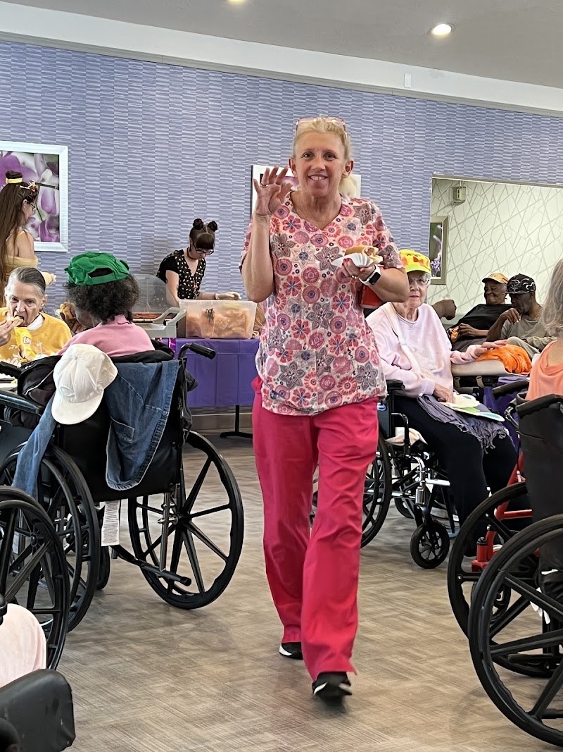 MEADOWBROOK CARE CENTER nursing home in CINCINNATI, OH - Photo 3 of 5