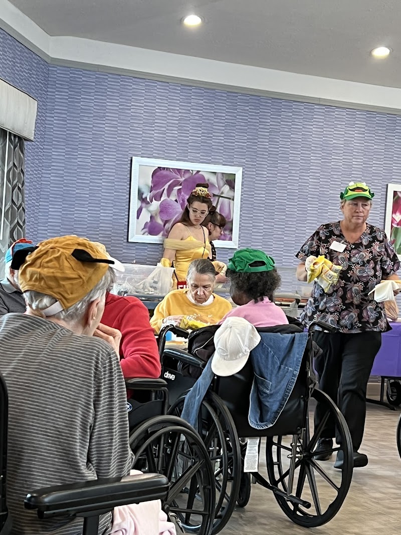 MEADOWBROOK CARE CENTER nursing home in CINCINNATI, OH - Photo 4 of 5