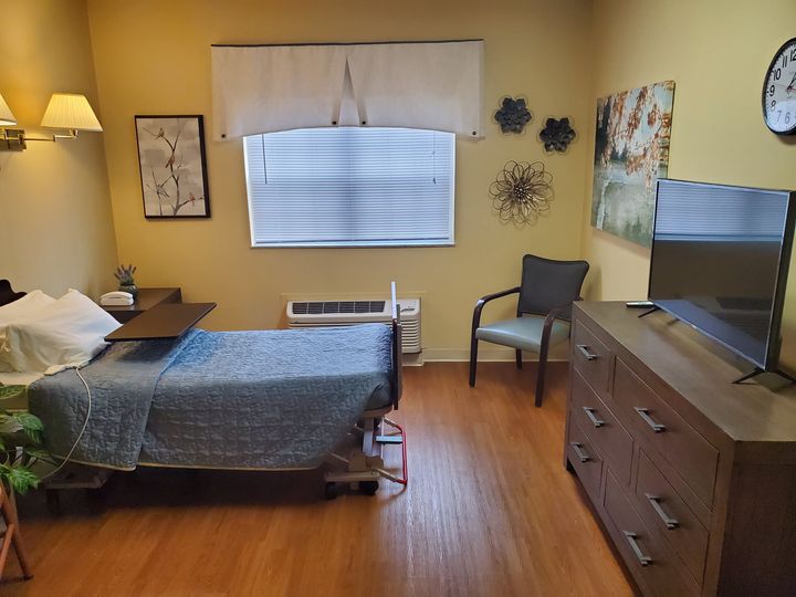 MOUNT WASHINGTON CARE CENTER nursing home in CINCINNATI, OH - Photo 4 of 5