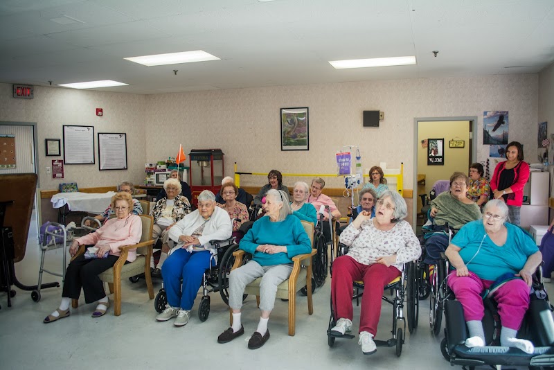 EMBASSY OF LOGAN nursing home in LOGAN, OH - Photo 5 of 10